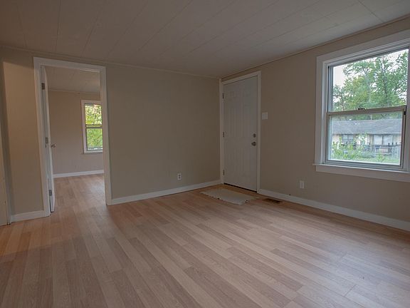 3rd image of 1308 SE 24th St