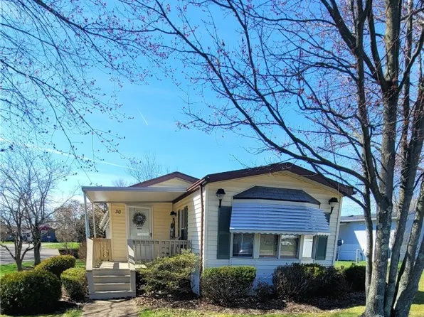 30 Thomas Blvd, Massillon, OH 44647