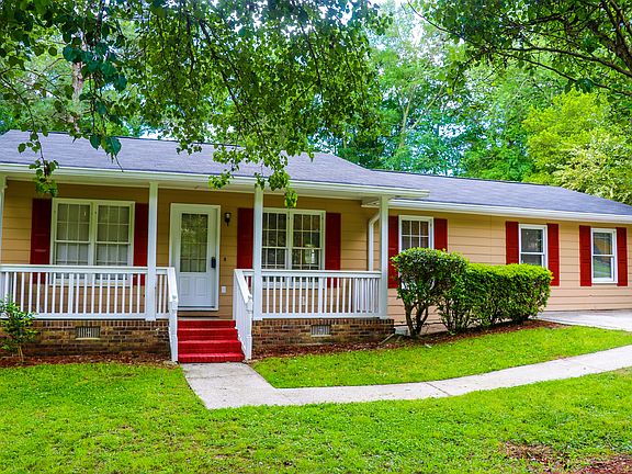 2nd image of 1952 S Oak Dr #5