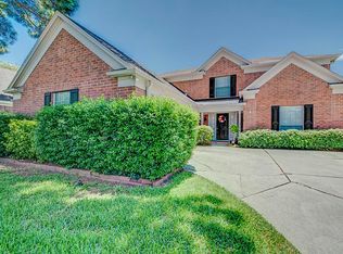 7010 Blanco Pines Dr, Humble, TX 77346