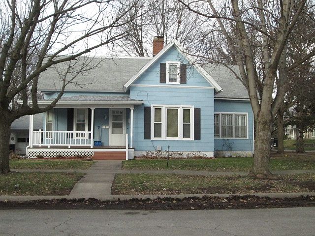 1st image of 418 E 2nd Ave