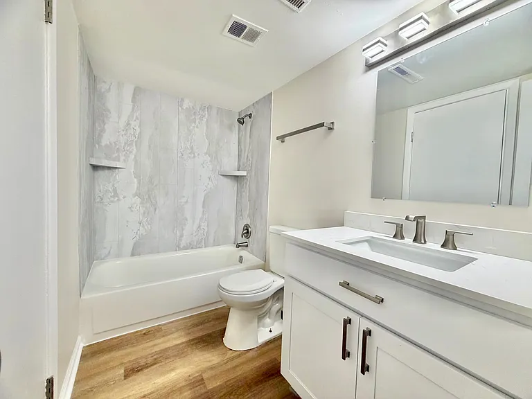 Sherwood Forest Apartments — Photo 56