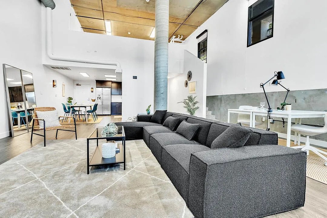 1 bed, 1314 sqft, $3,595 — Photo 2