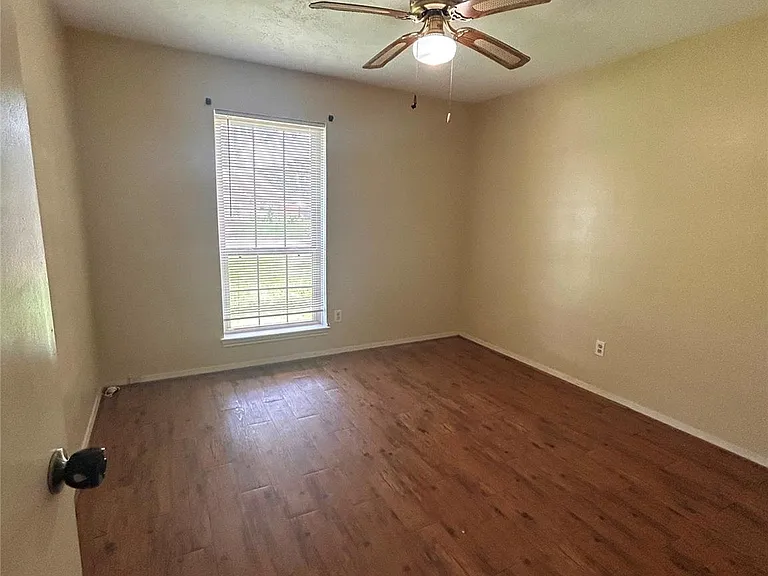 12755 Brookglade Cir — Photo 8