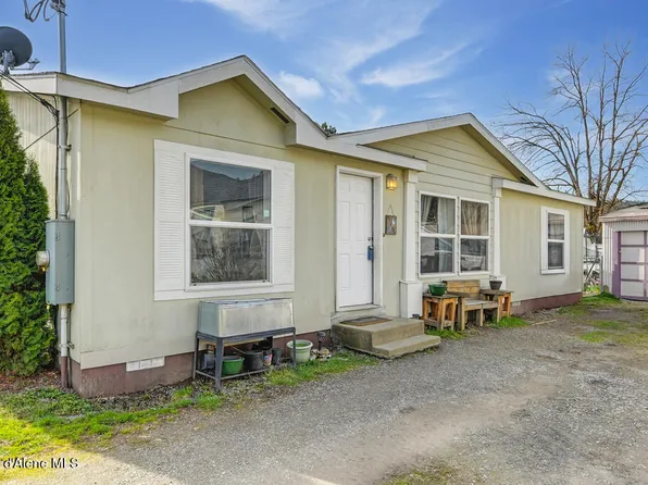609 Main St, Pinehurst, ID 83850