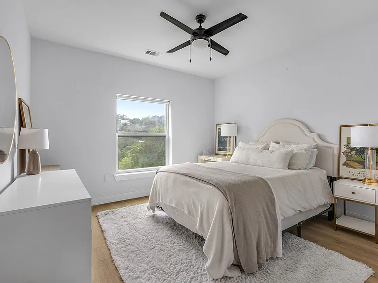 2500 Longview St #202 — Photo 22