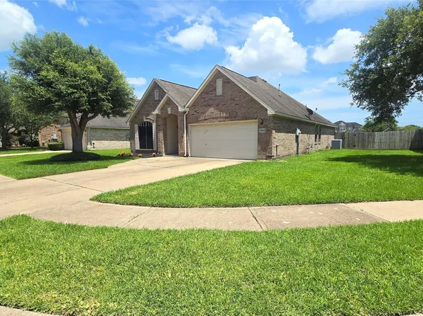 4109 Oak Point Dr, Pearland, TX 77581
