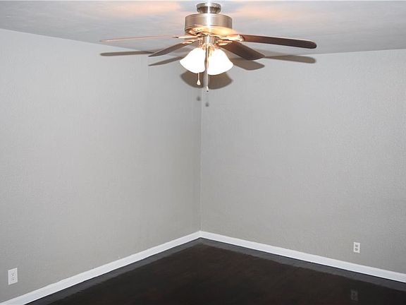 5th image of 19 Park Dr