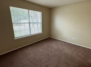 2009 Kings Forest Dr, Heartland, TX 75126