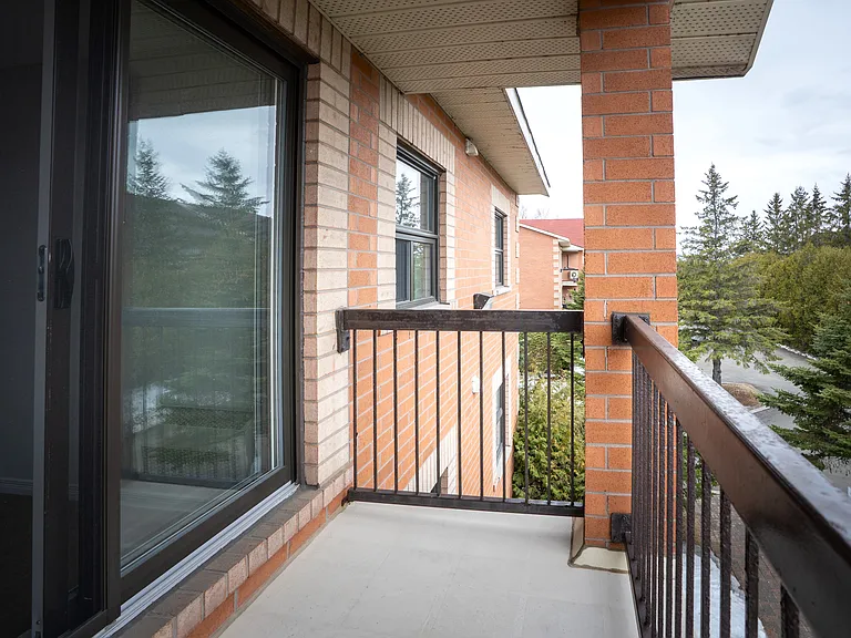550 Notre Dame Ave W #C202 — Photo 8