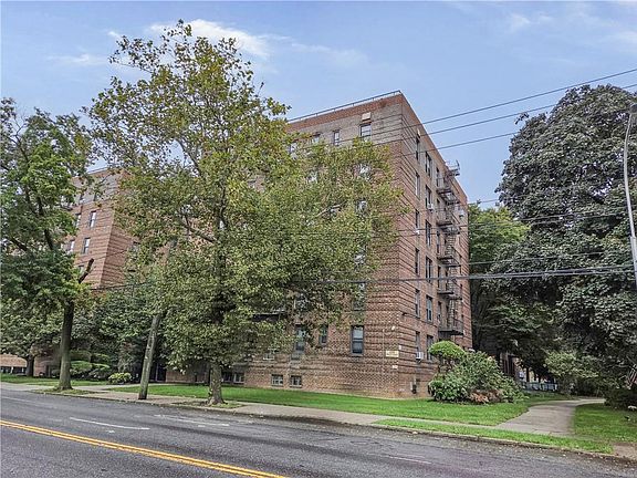 3rd image of 2209 Knapp St APT 5A