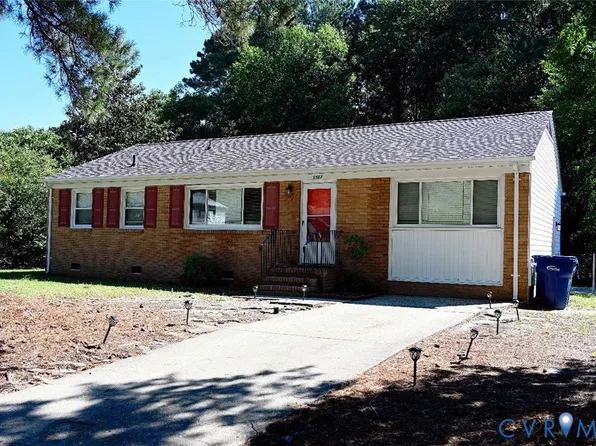 2587 Pinehurst Dr, Petersburg, VA 23805