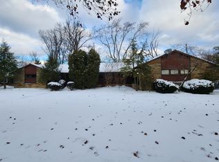 23405 Ranch Rd, Beachwood, OH 44122