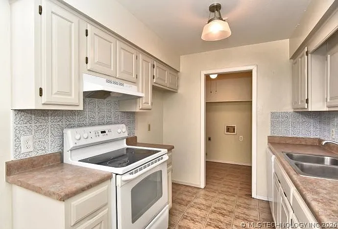 6105 S Vancouver Ave — Photo 9