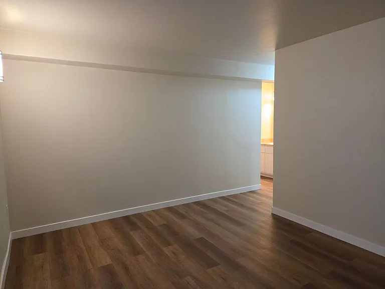 First Hill Apartments — Photo 11