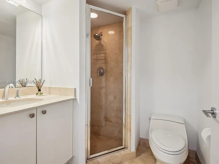 701 Crandon Blvd #Penthouse 1 — Photo 18