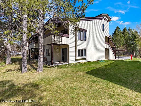 4th image of 4420 Berry Dr Unit 3811