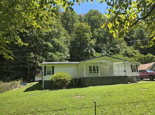 317 Upper Dr, Handley, WV 25102
