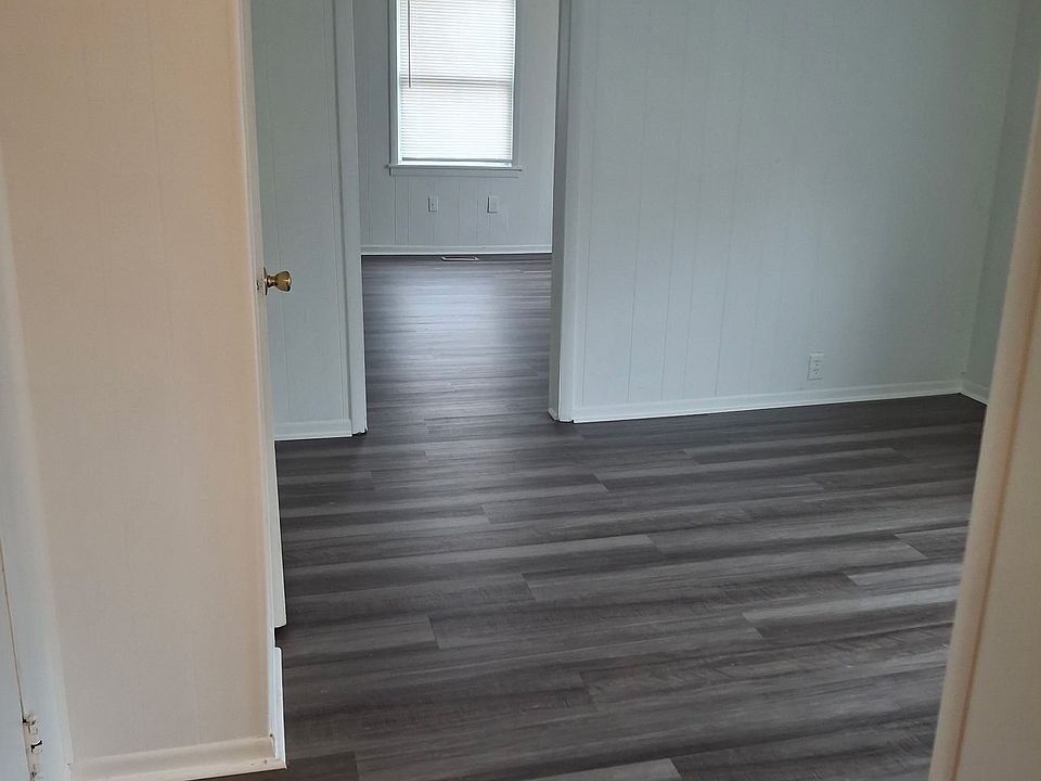 1st image of 24 Elliott St