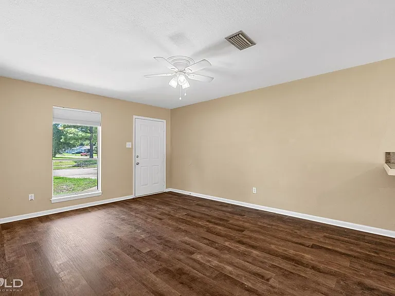 1520 Lampkin St — Photo 12