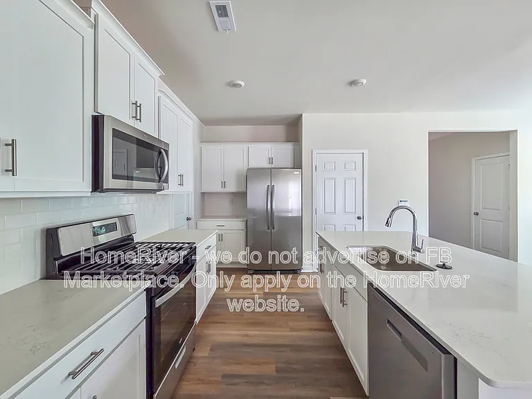 2801 Frances View Ln — Photo 10