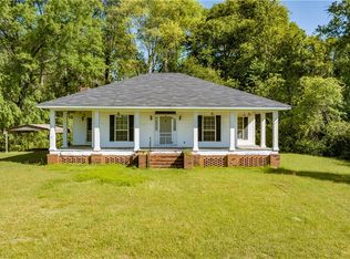 21385 Powers Loop, Moundville, AL 35474