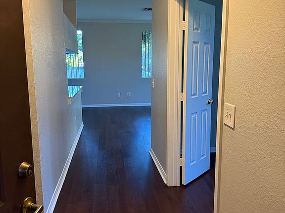 3rd image of 701 Gibson Dr APT 722