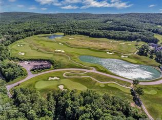 702 Fox Hopyard Rd, East Haddam, CT 06423