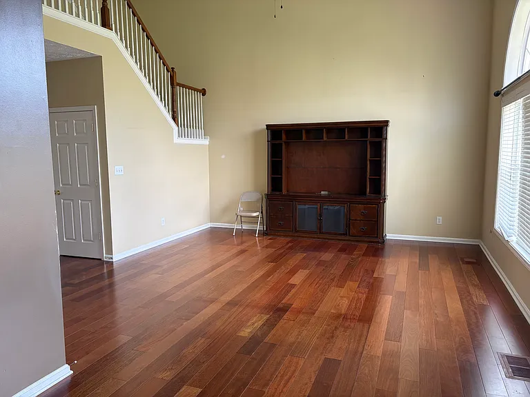 11036 Symington Cir — Photo 11