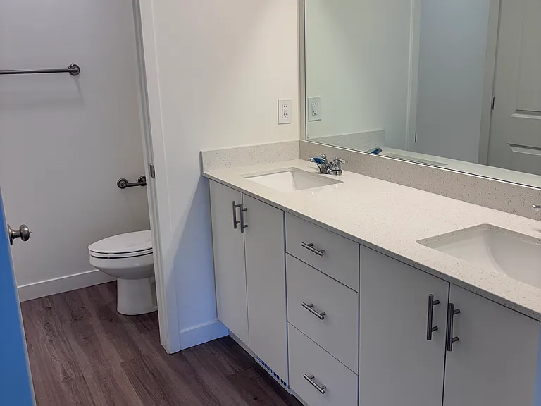 860 Place Townhomes — Photo 88