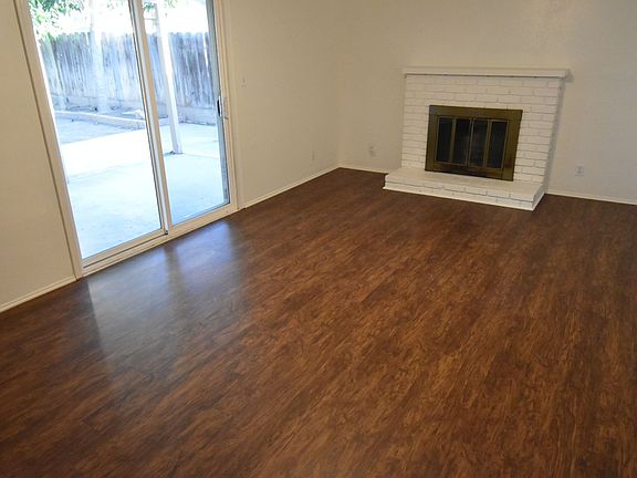 3rd image of 5911 E Mohican Dr
