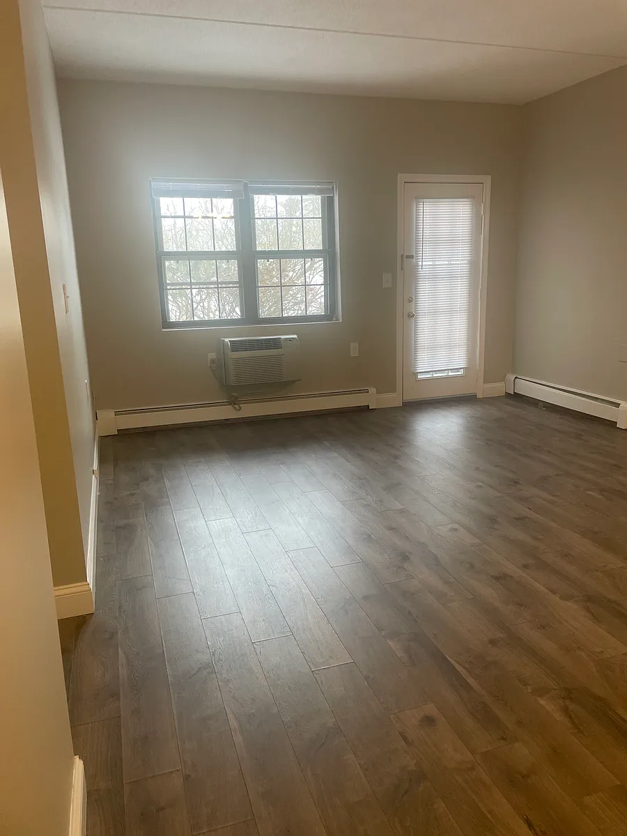 Building Photo - 629 Highland Ave #5