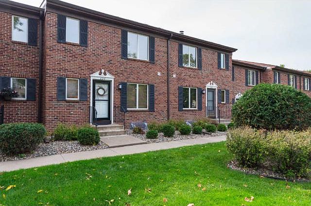 1st image of 625 Maple Park Dr