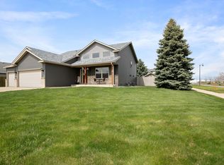 5303 Glenview Ln, Saint Cloud, MN 56303