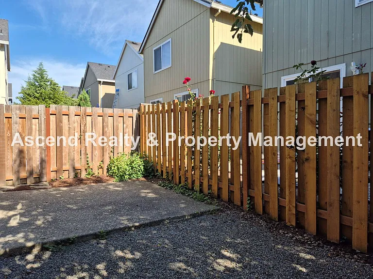 17634 SW September Ln — Photo 17