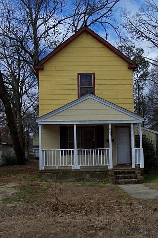 1st image of 823 Vance St