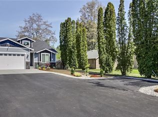 411 121st St E, Tacoma, WA 98445