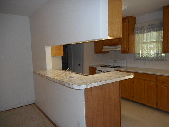 5th image of 214 Winding Way