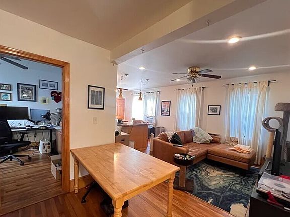 4th image of 3 Aldie St #2