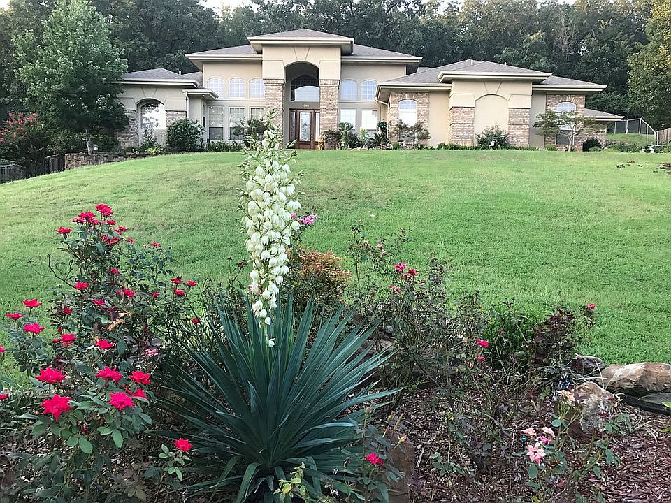 2nd image of 8505 Canopy Oaks Dr