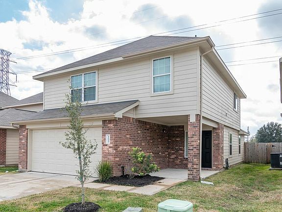 3rd image of 11922 Munich Dr