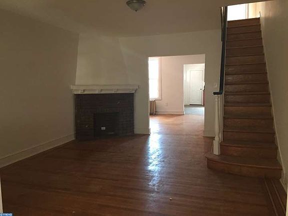4th image of 858 Foulkrod St