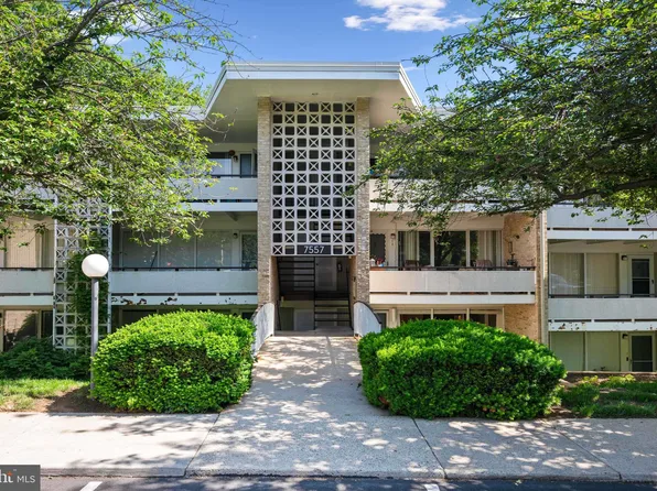 7557 Spring Lake Dr APT B2, Bethesda, MD 20817