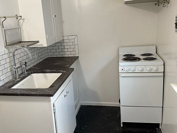 4th image of 3506 Oakes Ave APT 5