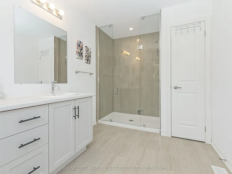104 Delphi Ln — Photo 36