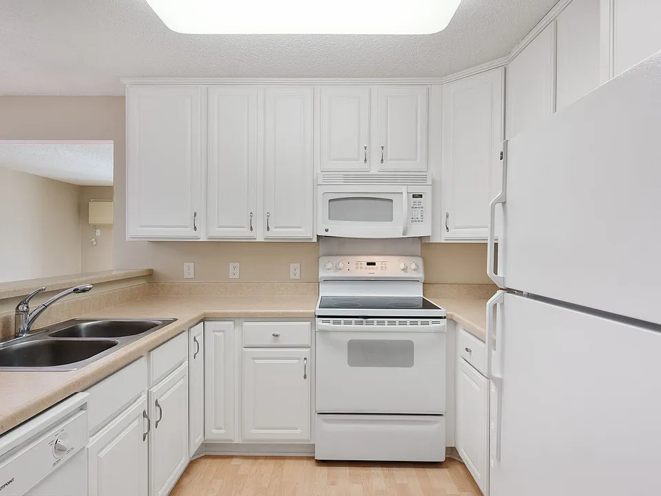 Cutters Grove Apartment Homes