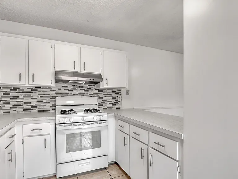 6335 Red Pine Ln #A — Photo 10