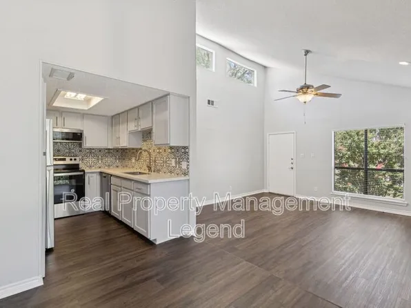 6646 E Lovers Ln, Dallas, TX