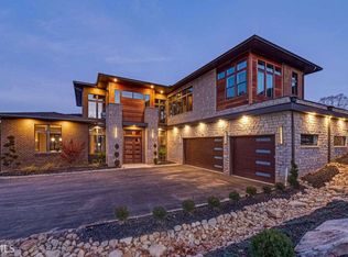 3040 Emerald Dr, Jonesboro, GA 30236