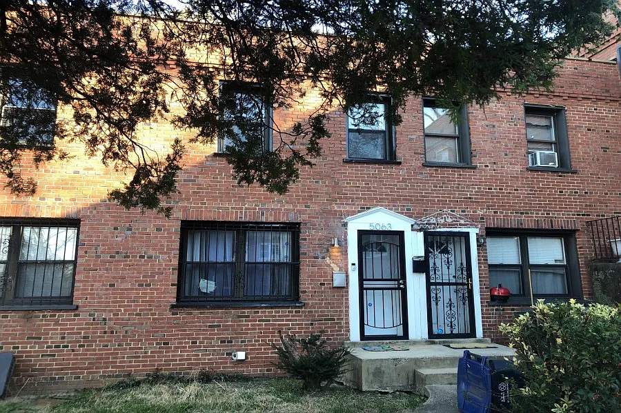 5061 Sheriff Rd NE photo 1